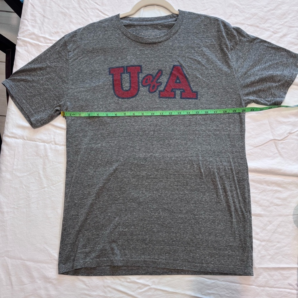 Gray U of A Men's T-Shirt - Picture 3 of 6